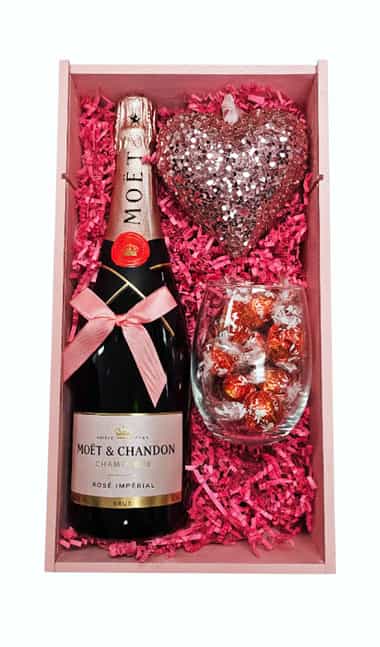 Moet and Chandon Champagne with Valentine Gift Box