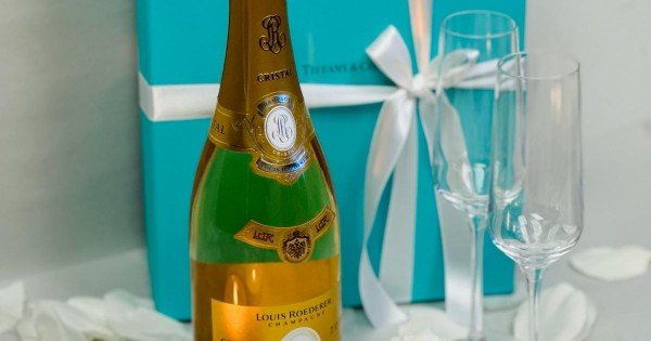 Tiffany & Co. Glassware Gifts Collection at Wine & Champagne Gifts