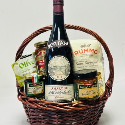 Bertani Amarone Wine Italian Gift Set