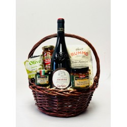 The Luigi Righetti Amarone Italian Gift basket