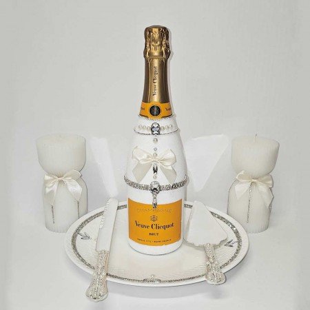 The Signature Veuve Clicquot Champagne Wedding Gift Set