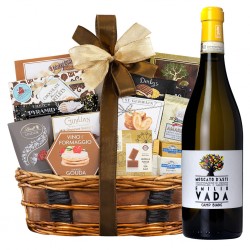 Emilio Vada Moscato d’Asti And Bon Appetit Gourmet Gift Basket