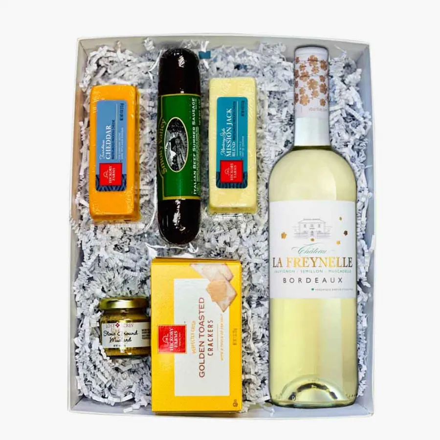 Chateau La Freynelle Bordeaux Blanc Wine Gift Set Chateau La Freynelle Bordeaux Blanc Wine Gift Set