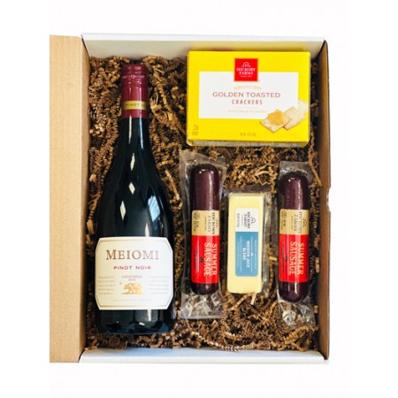 Meiomi Pinot Noir Gift Set