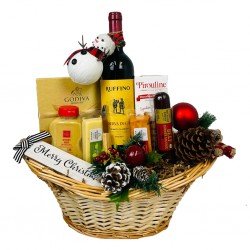 Ruffino Riserva Ducale Christmas Wine Gift Basket
