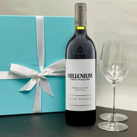 Tinto Pesquera Millenium Gran Reserva & Tiffany Red Wine Glasses Set