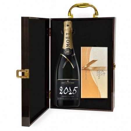 Moet & Chandon Vintage 2015 With Godiva 8 Pc Moet & Chandon Vintage 2015 With Godiva 8 Pc