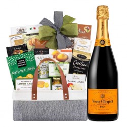 Connoisseur Veuve Clicquot Champagne Gift Basket