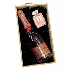 Moët Nectar Impérial Rosé & COCO Chanel Perfume Gift Set