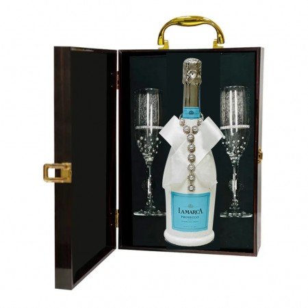 Pearl Design Sparkling Wine and Flutes Gift Set Pearl Design Sparkling Wine and Flutes Gift Set
