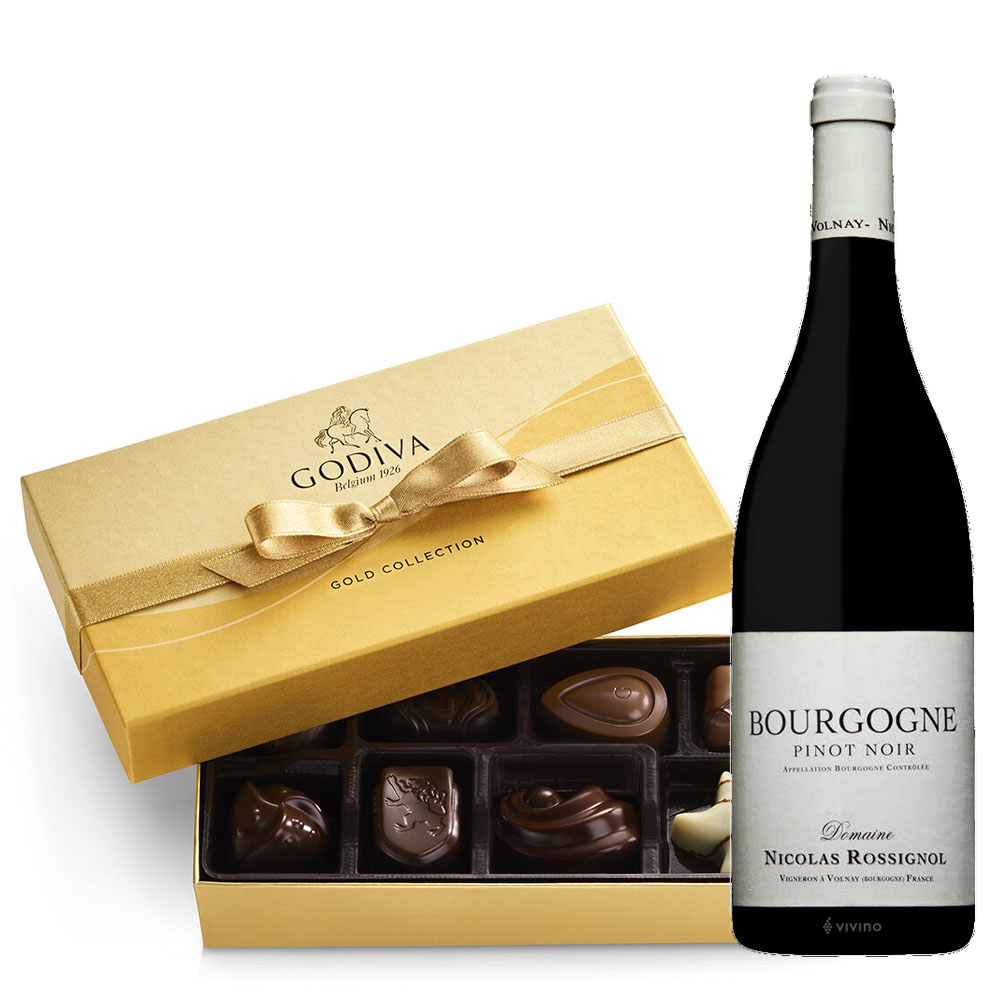 Pinot noir wine and chocolate pairing